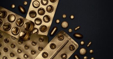 POJAVILA SE DROGA 1.000 PUTA JAČA OD MARIHUANE! Srbiji preti novi talas sintetičkih narkotika koji su jeftiniji, dostupniji i opasnije nego ikada!