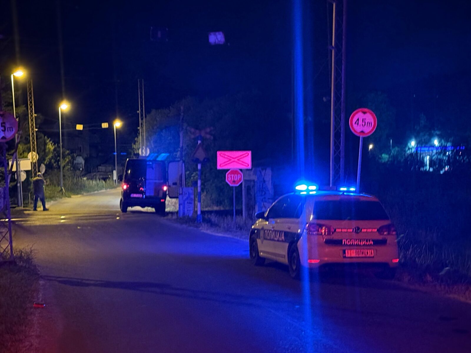 RIKOŠET NA LICU MESTA STRAVIČNE NESREĆE U RITOPEKU: Čovek skočio pod voz?