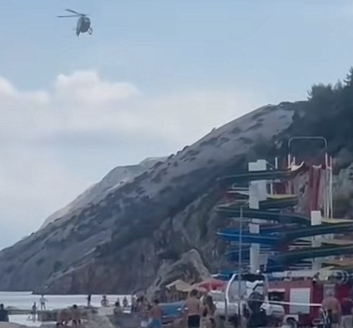 SEKUNDE DO NESREĆE: Devojčica (3) iskliznula iz očevih ruku, pala sa tri metra GLAVOM NA BETON: Masivne povrede unutrašnjih organa -DA LI SE TRAGEDIJA MOGLA SPREČITI?  