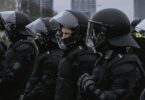 KOJA SU OVLAŠĆENJA POLICIJE? Protesti i blokade puteva