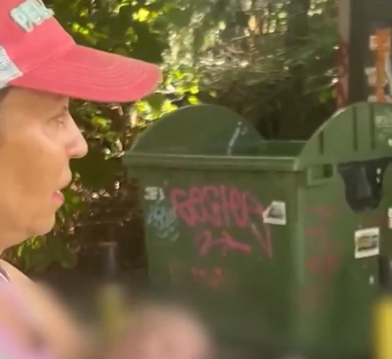 MUK U PALATI PRAVDE: Saslušana majka koja je bacila bebu kod kontejnera u Zemunu