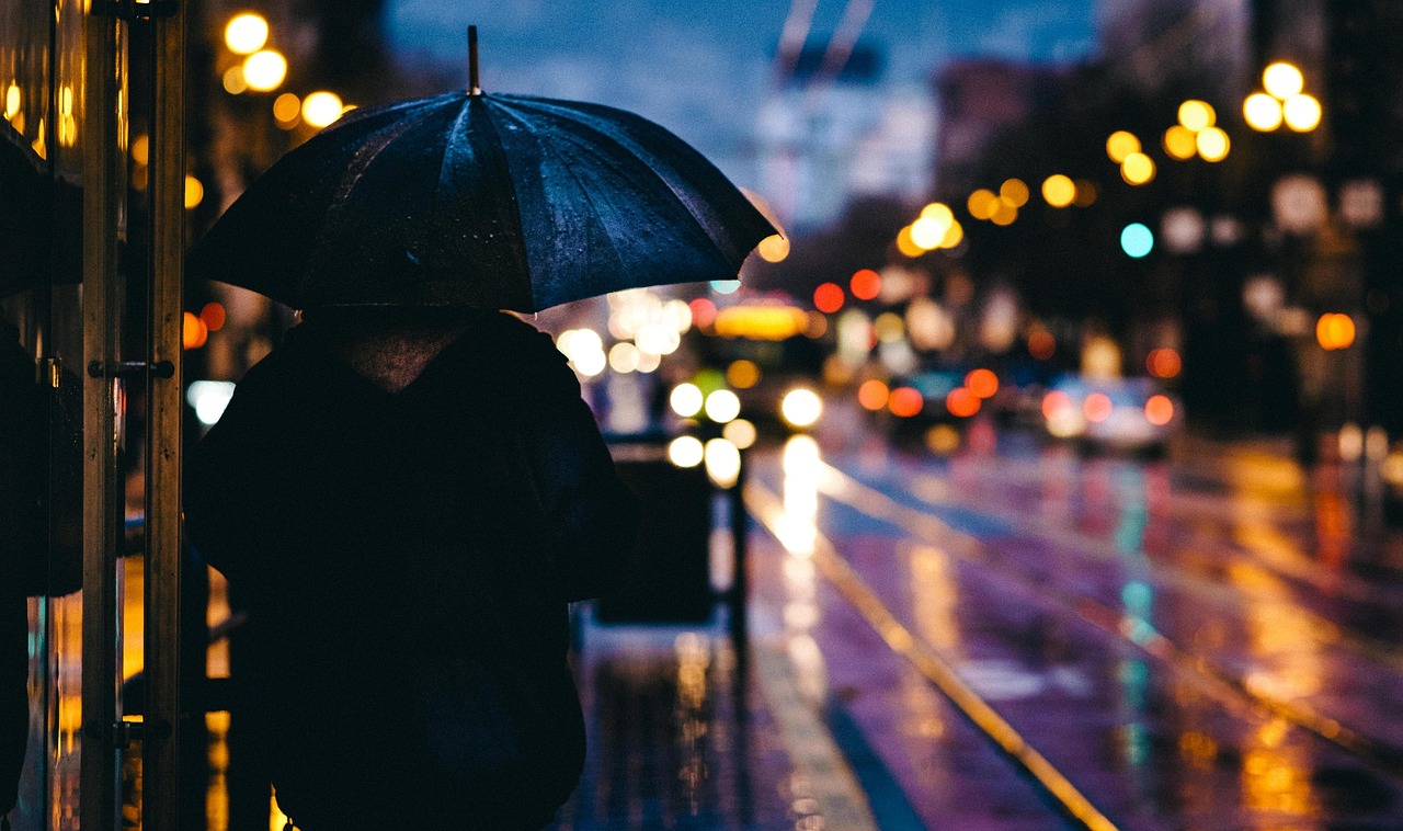 SRBIJA NA UDARU EKSTREMNOG VREMENA! RHMZ UPOZORAVA BEOGRAD I OVE DELOVE SRBIJE: Evo šta nas sve čeka