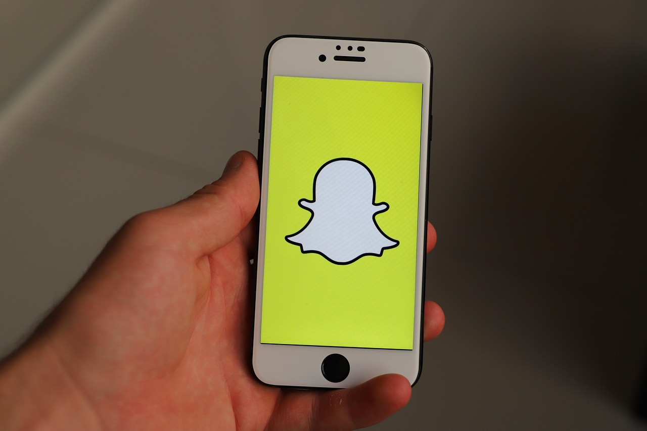 Bezbednost dece na internetu: Zašto je Snapchat potencijalno opasan i kako roditelji mogu da reaguju