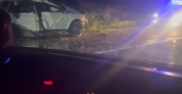 VOZILO JE SMRSKANO SVE VRVI OD POLICIJE: Stravična saobraćajna nesreća u Bogutovcu