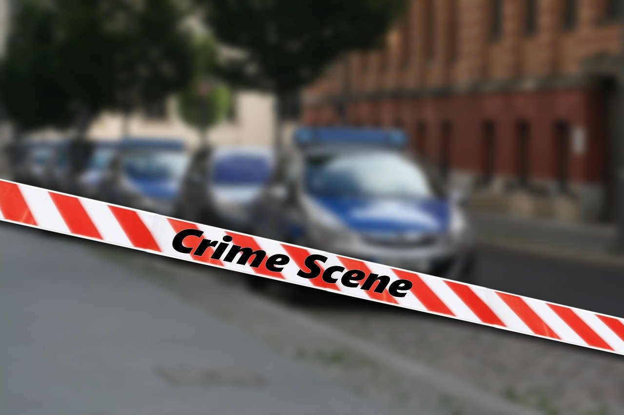 BORE JOJ SE ZA ŽIVOT! U VIŠNJIČKOJ BANJI Još petoro ljudi ranjeno! Forenzičari na licu mesta, u toku akcija policije!