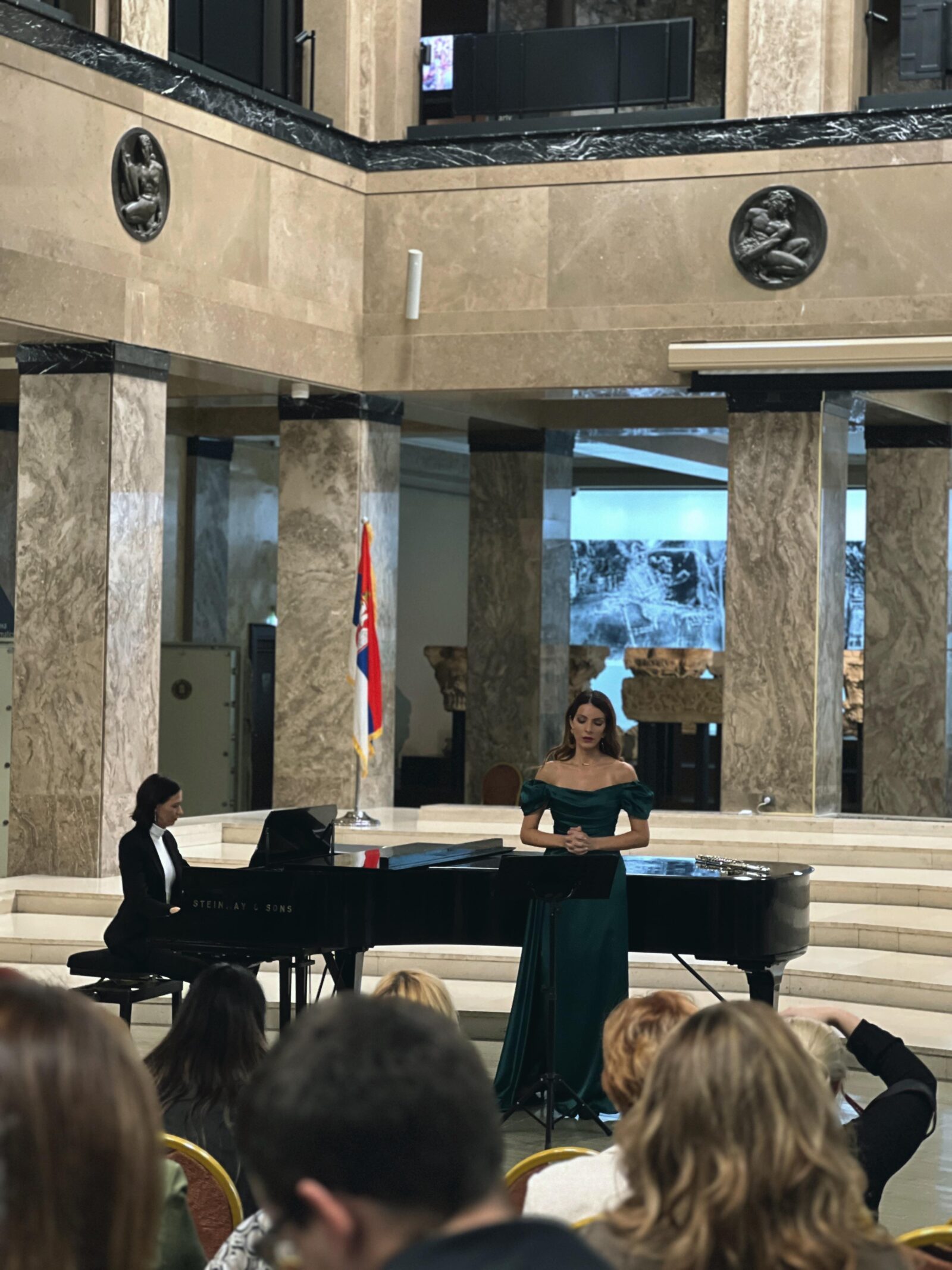 Snaga, suze i zahvalnost pod jednim krovom: Ružičasti koncert posvetio noć ženama ratnicama