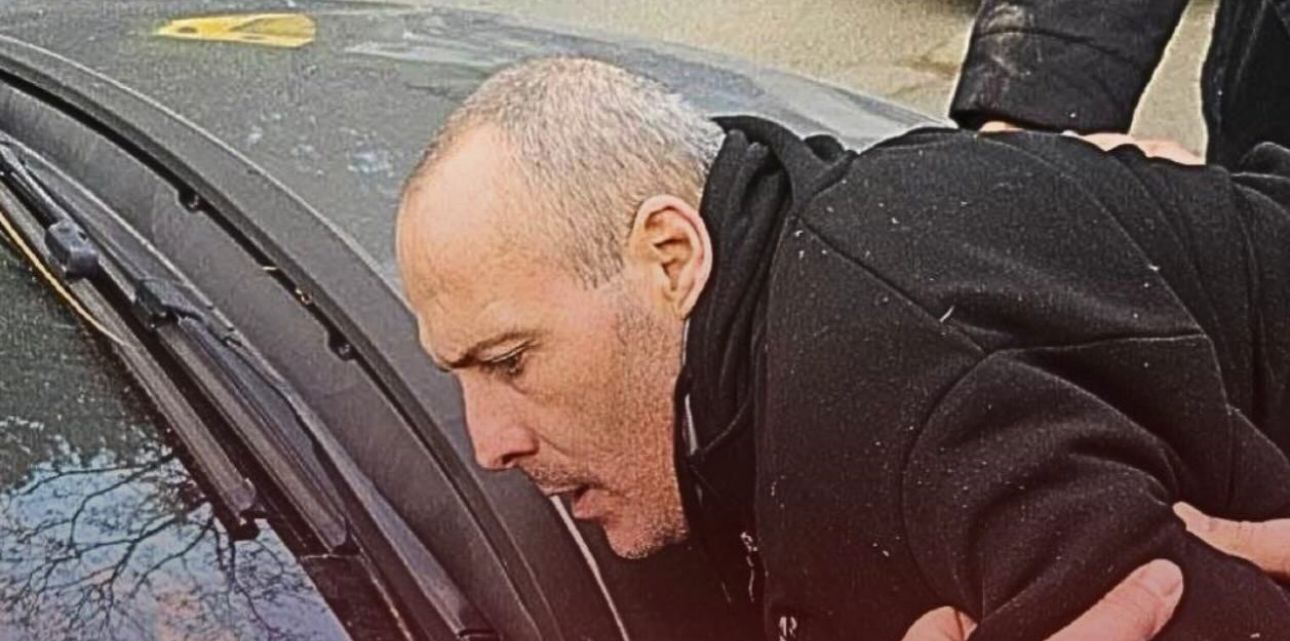 TIHOMIR (45) UHAPŠEN ZA POKUŠAJ UBISTVA BAKE NA NOVOM BEOGRADU: Objavljen identitet monstruma?