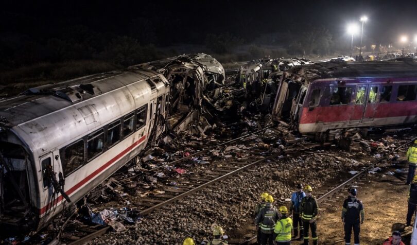 Više od 20 poginulih u teškoj železničkoj nesreći u Španiji