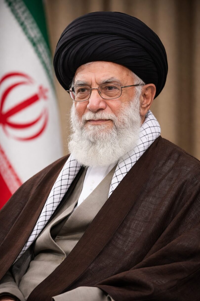 Izraelski zvaničnik za Rojters: Ubijen Ali Hamnei, njegovo telo pronađeno