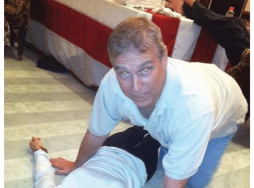 BIVŠI PRINC ENDRU POSMATRAO MUČENJE DEVOJČICE ELEKTROŠOKERIMA?! Isplivao novi HOROR DETALJ iz Epstajnovih fajlova