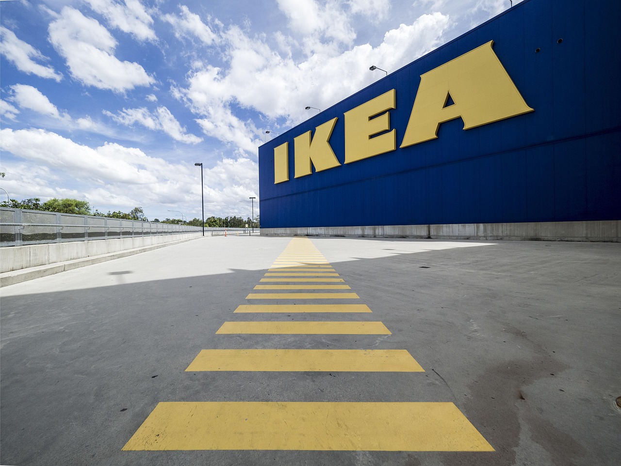Ikea HITNO POVLAČI zidne lampe zbog opasnosti od STRUJNOG UDARA 