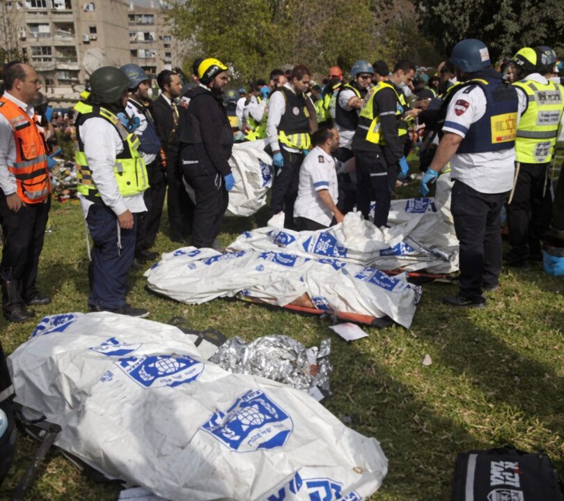 POGINULO NAJMANJE OSMORO LJUDI: Iranska raketa pogodila naselje u Beit Šemešu kod Jerusalima