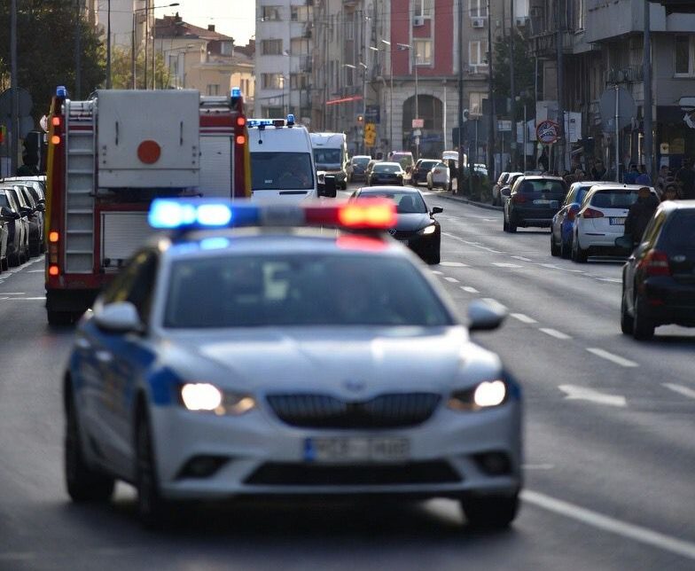 Horor u porodičnom domu u Zemunu: Posle svađe pretukao ženu, intervenisala policija