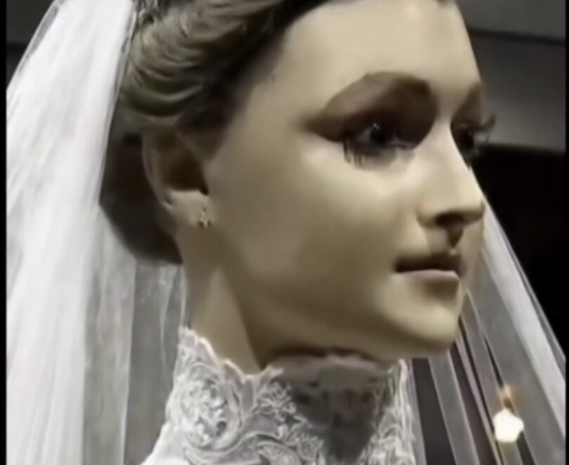 Lutka foto:instagram:creepy